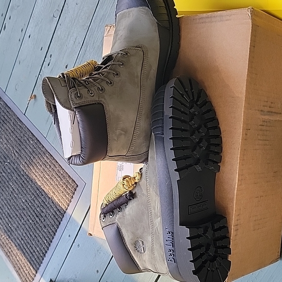 Timberland  Bee Line waterproof boots Other - Timberland Bee Line Boots  size 11.5 Olive Green and Black